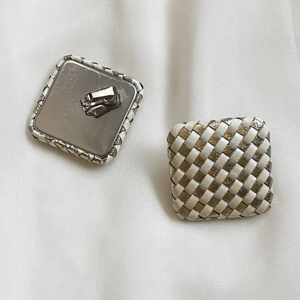 VTG XL Gold White Woven Diamond Square Earrings - Picture 3 of 6